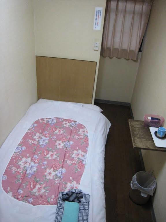 Fukusen Hostel Токио Екстериор снимка